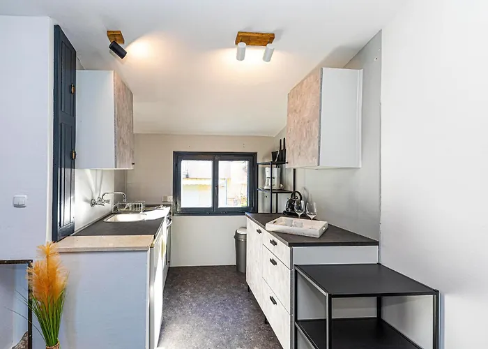 Cozy In Okrug Gornji Apartman Trogir